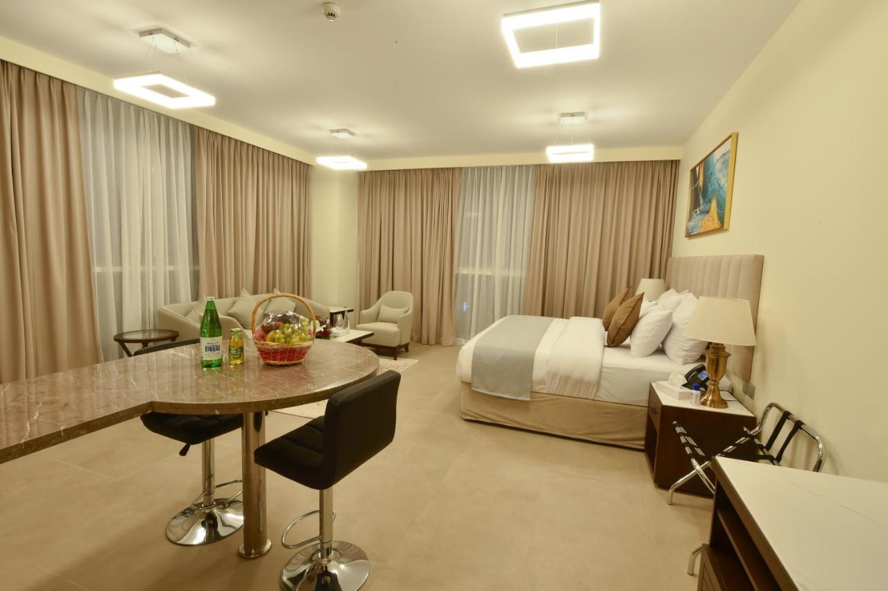 Saray Deluxe Hotel Apartments Abu Dhabi Buitenkant foto A typical studio apartment