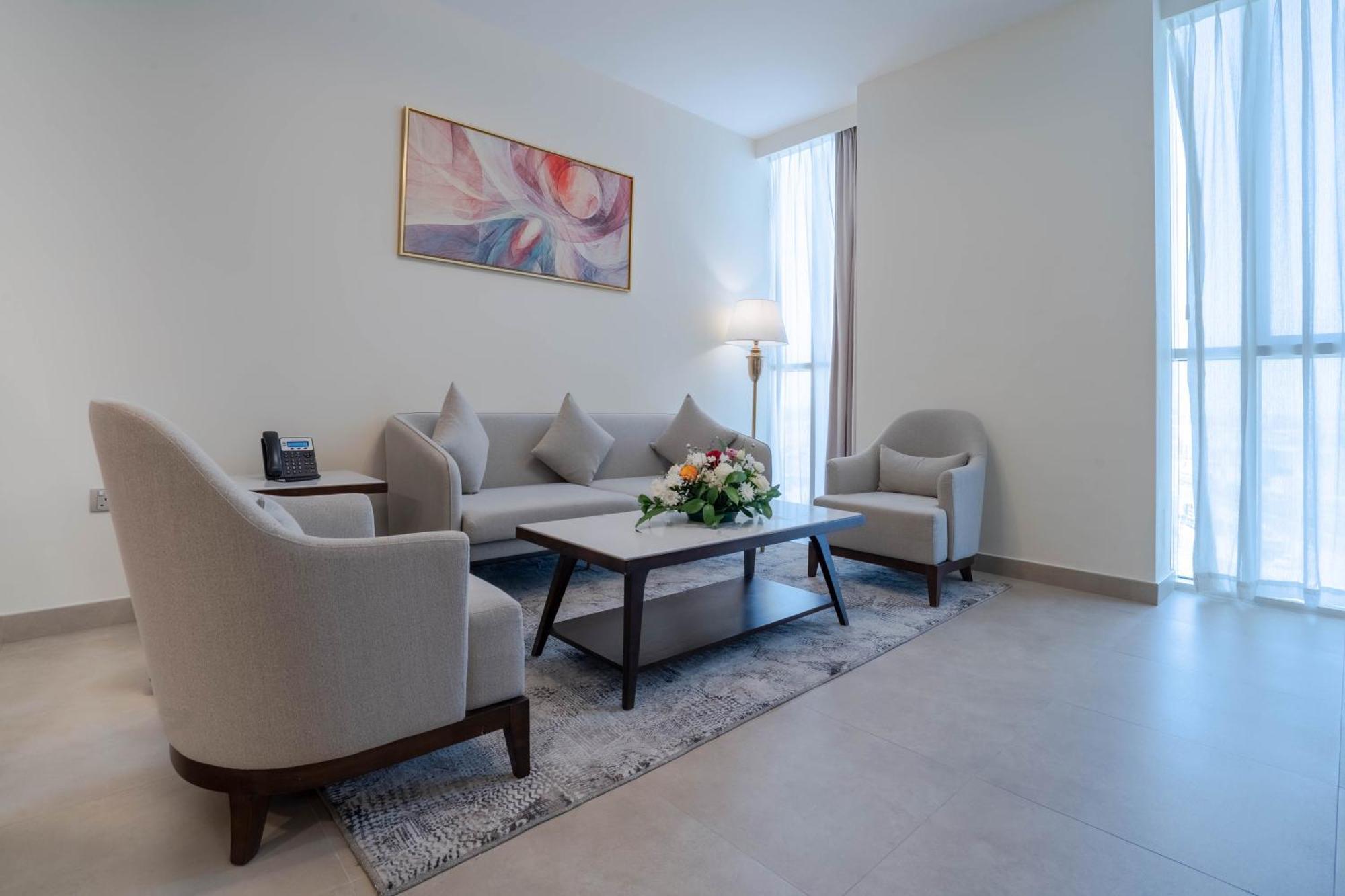 Saray Deluxe Hotel Apartments Abu Dhabi Buitenkant foto